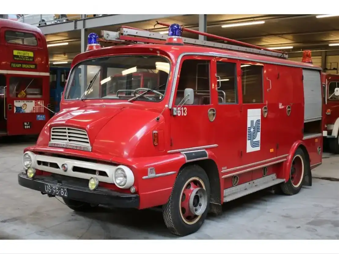 brandweerwagen vrachtwagen Thames Trader T55 1964