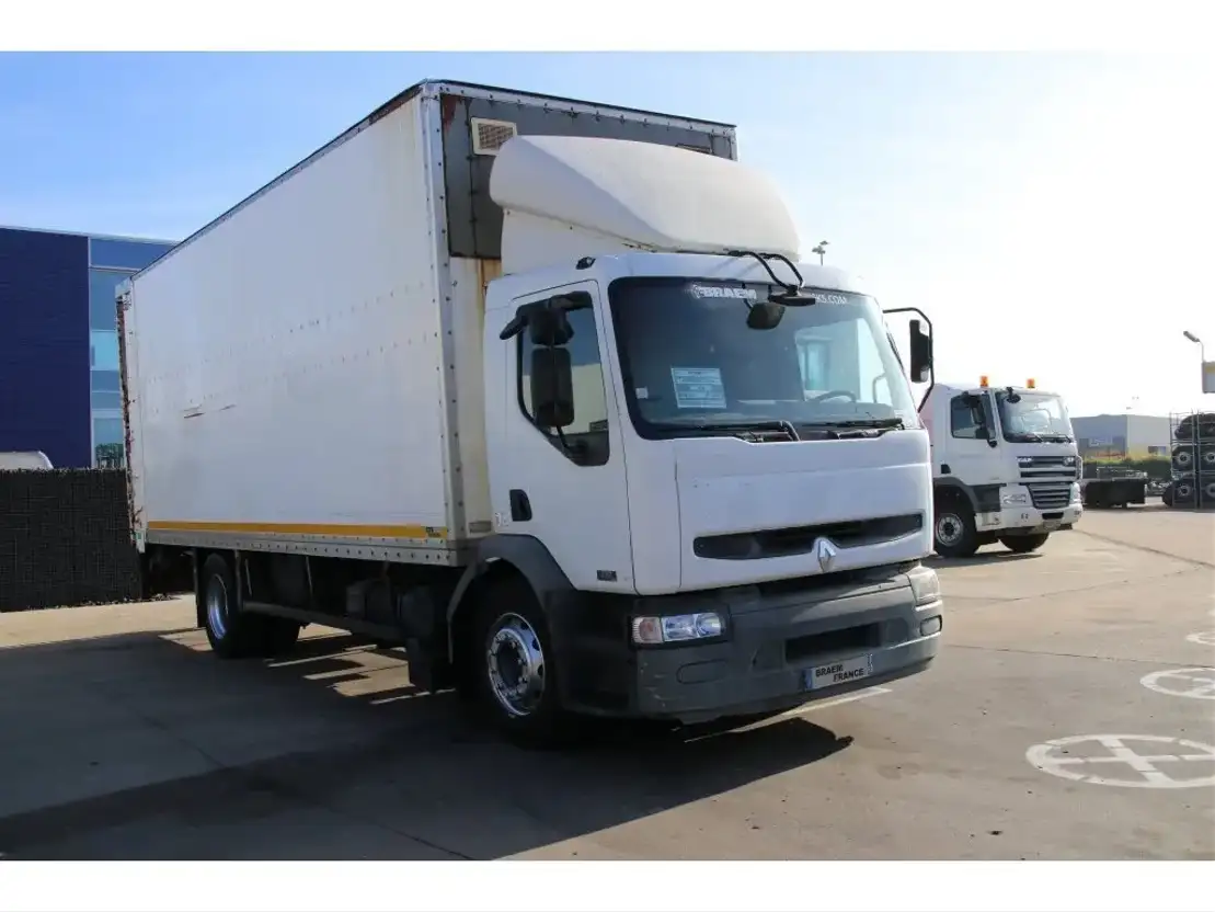 Renault premium 270