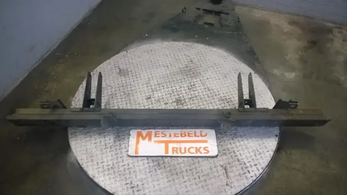 Mercedes-Benz Bumperbalk