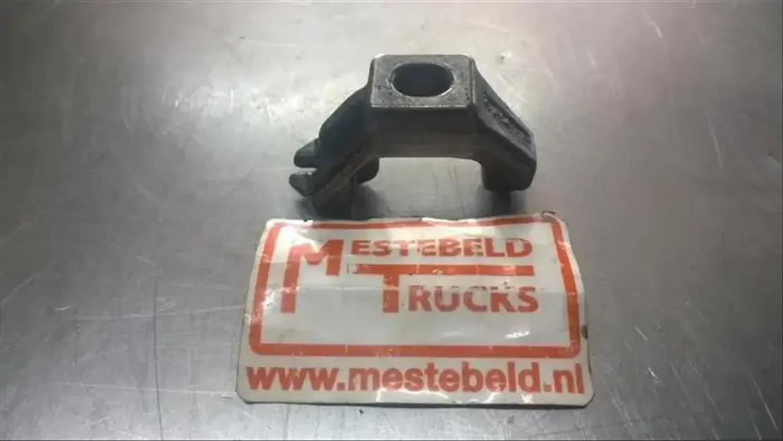 Mercedes-Benz Klemstuk