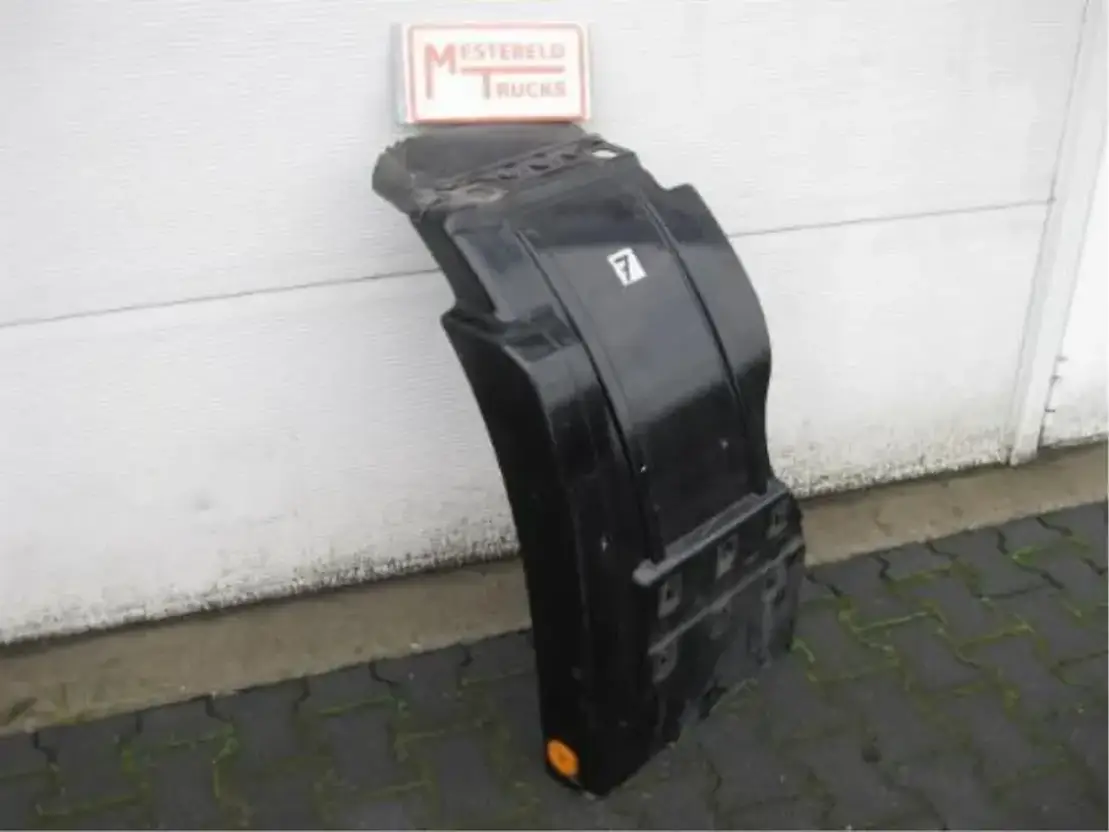 Mercedes-Benz Voorwielspatbord MP2 links