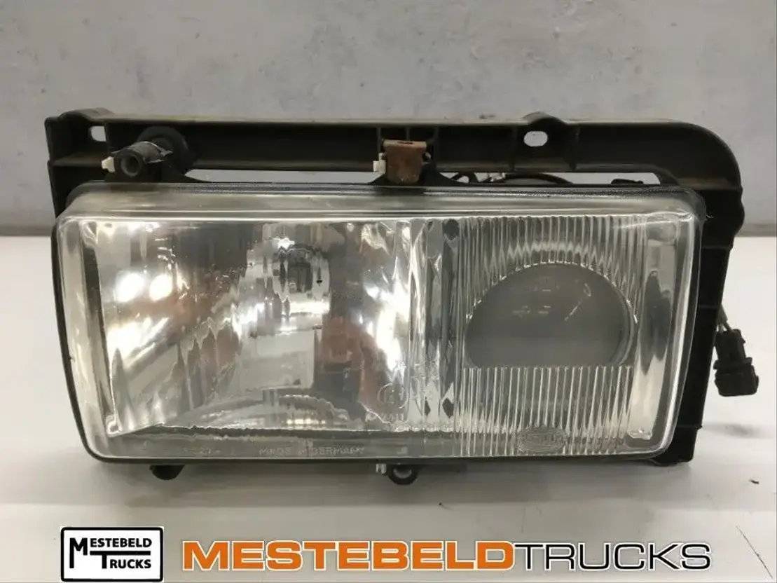 Mercedes-Benz Koplamp Econic links