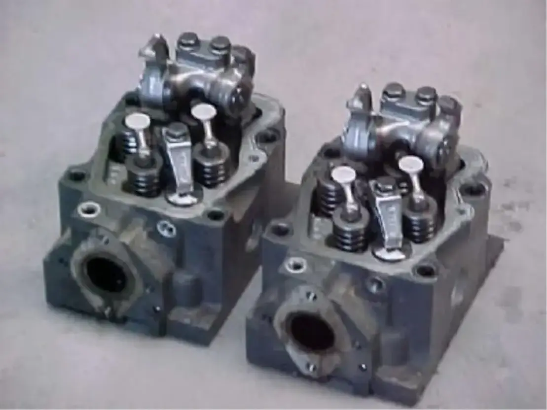 Mercedes-Benz Cilinderkop Axor