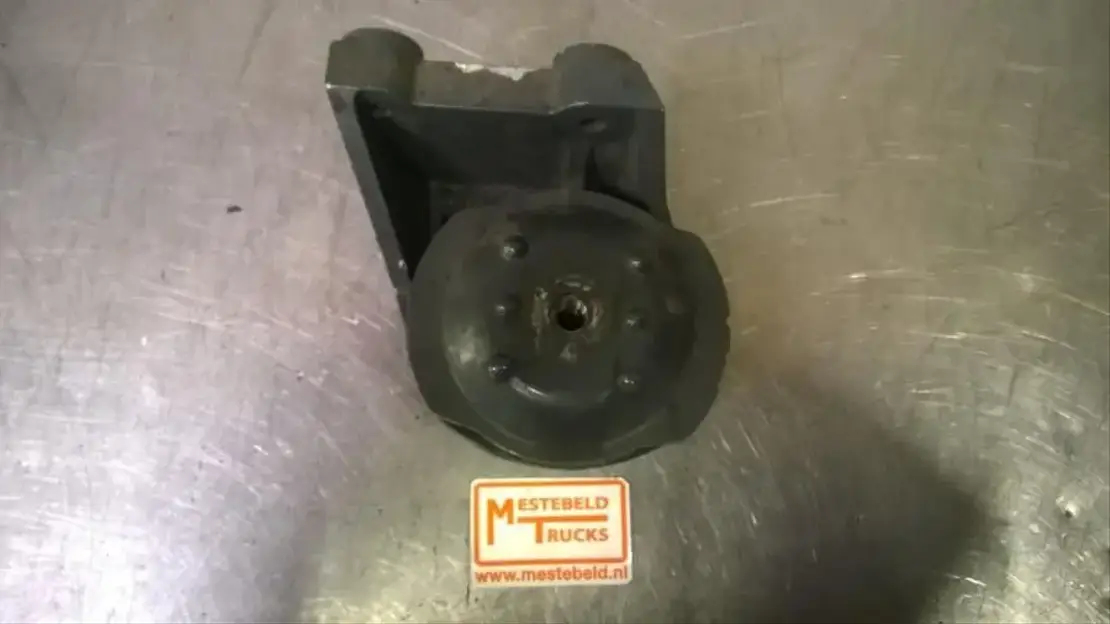 Mercedes-Benz Motorsteun RV.