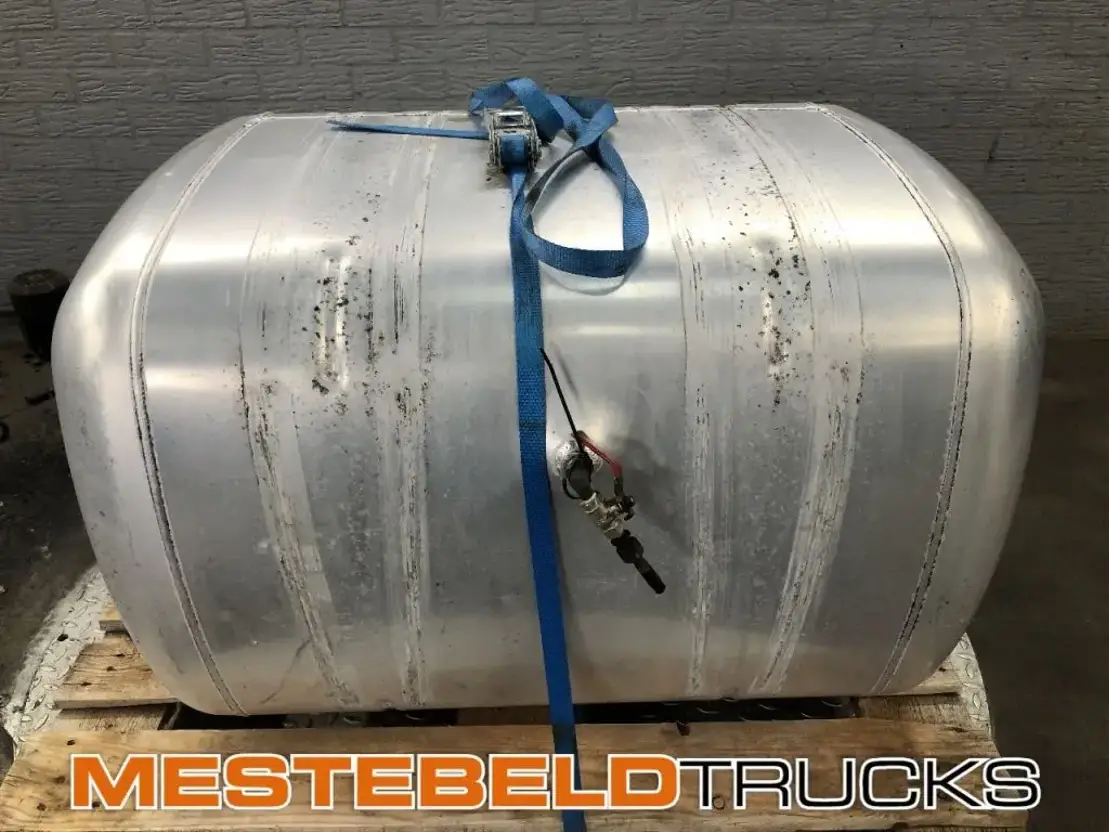 Mercedes-Benz Brandstoftank 390 Liter