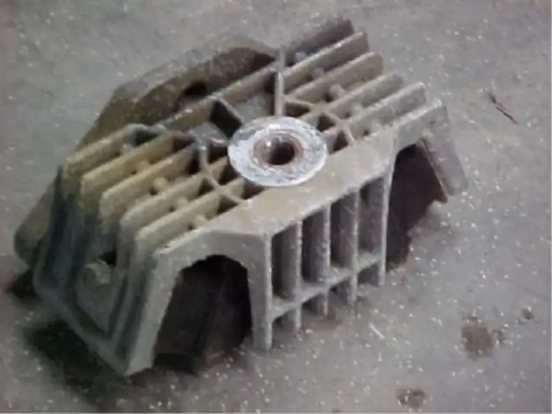 Mercedes-Benz Motorrubber 815 Atego