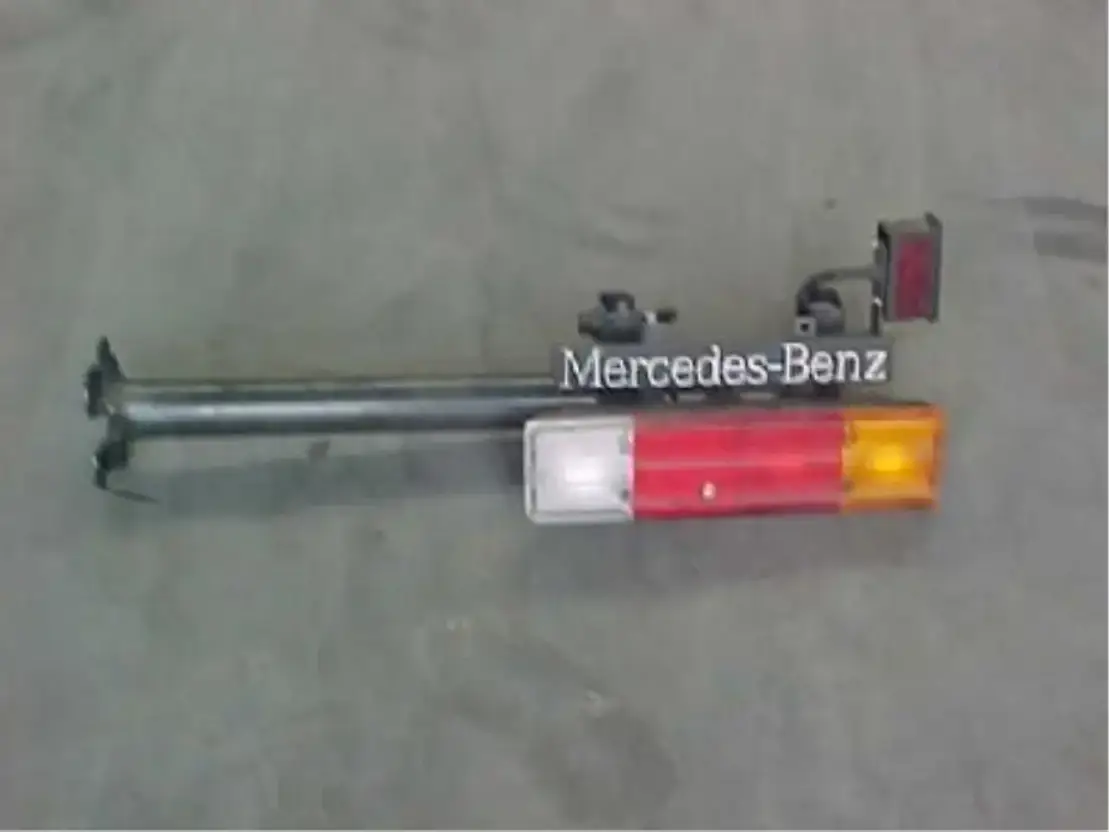 Mercedes-Benz Achterlicht+steun