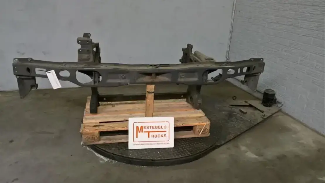 Mercedes-Benz Dwarsbalk voor met steunen