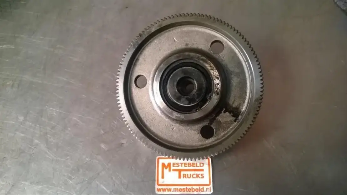 Scania T ussentandwiel voor motordistributie