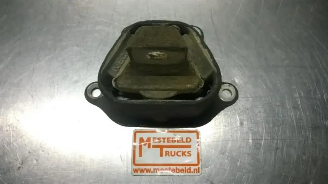 Iveco Motorsteun achter