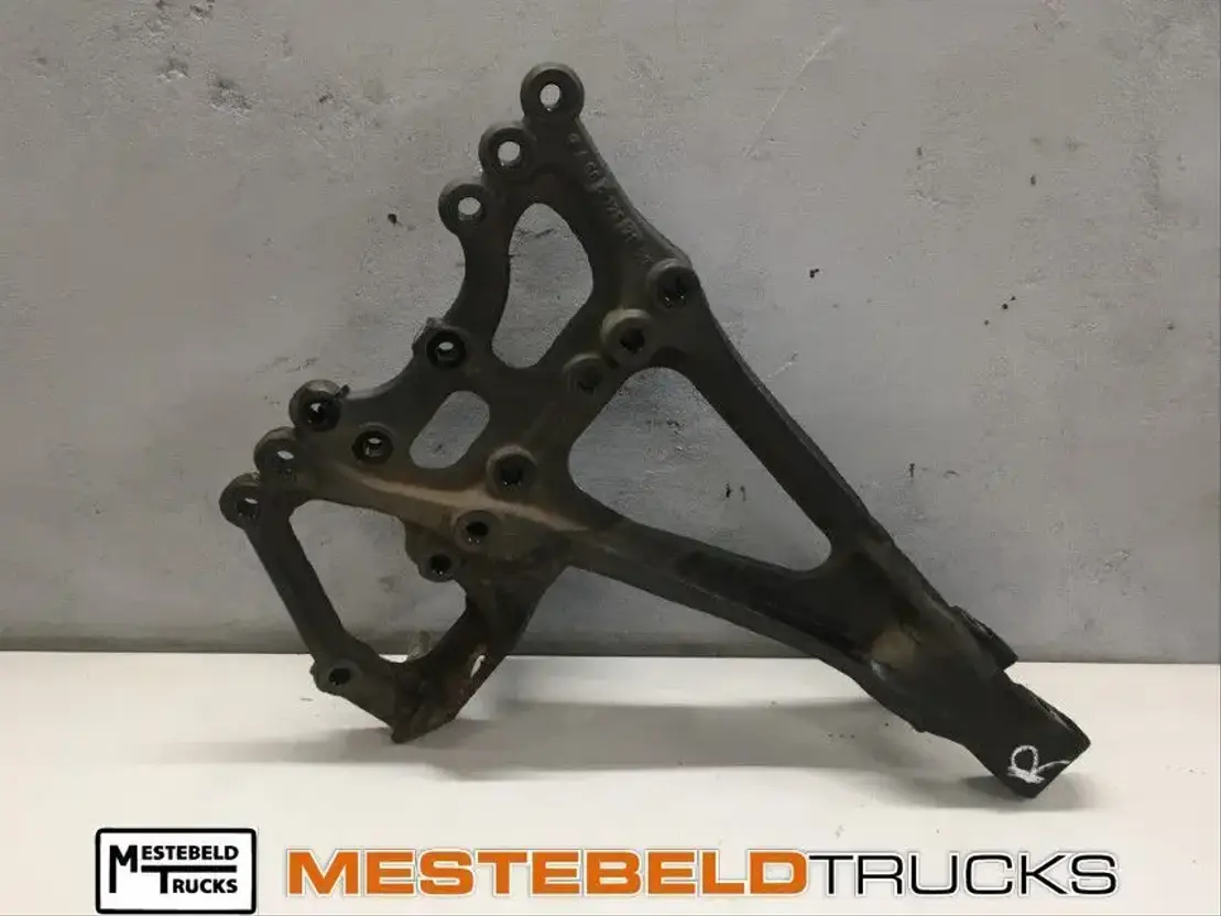 Mercedes-Benz Juk chassis rechts