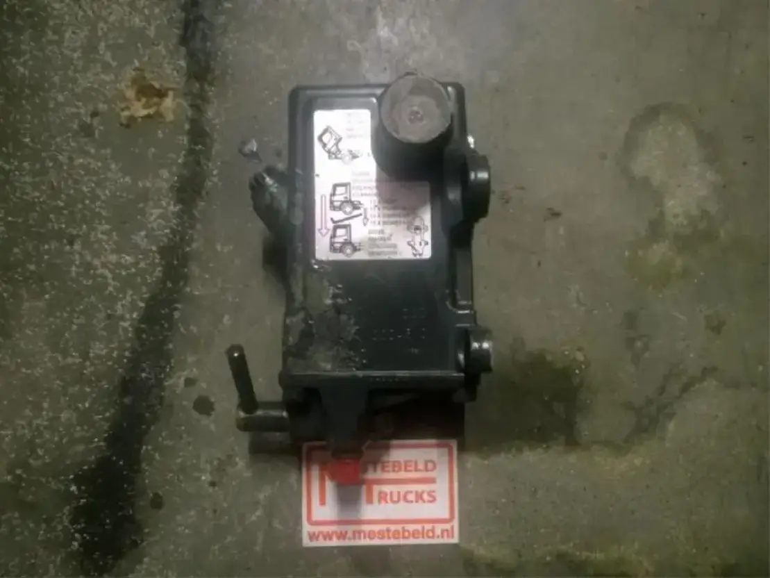 Mercedes-Benz Cabinekantelpomp Axor