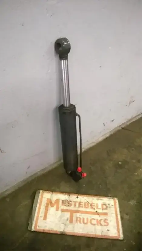 Mercedes-Benz Cabine kantelcilinder Atego