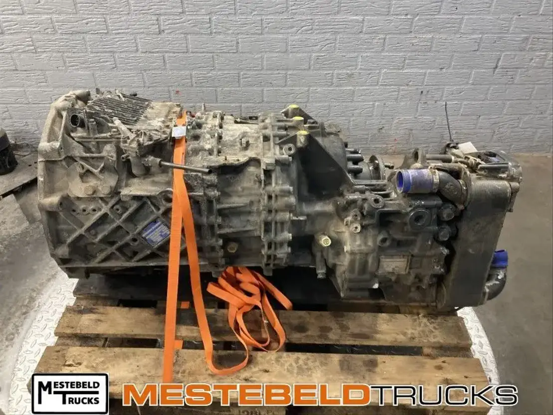 Iveco Versn bak Stralis