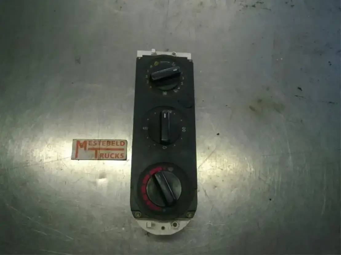 Mercedes-Benz Kachelregelunit