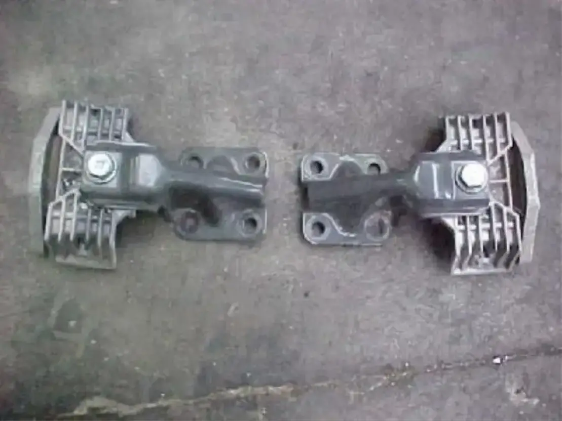 Mercedes-Benz MB 815 Atego Steun Versnelingsbak