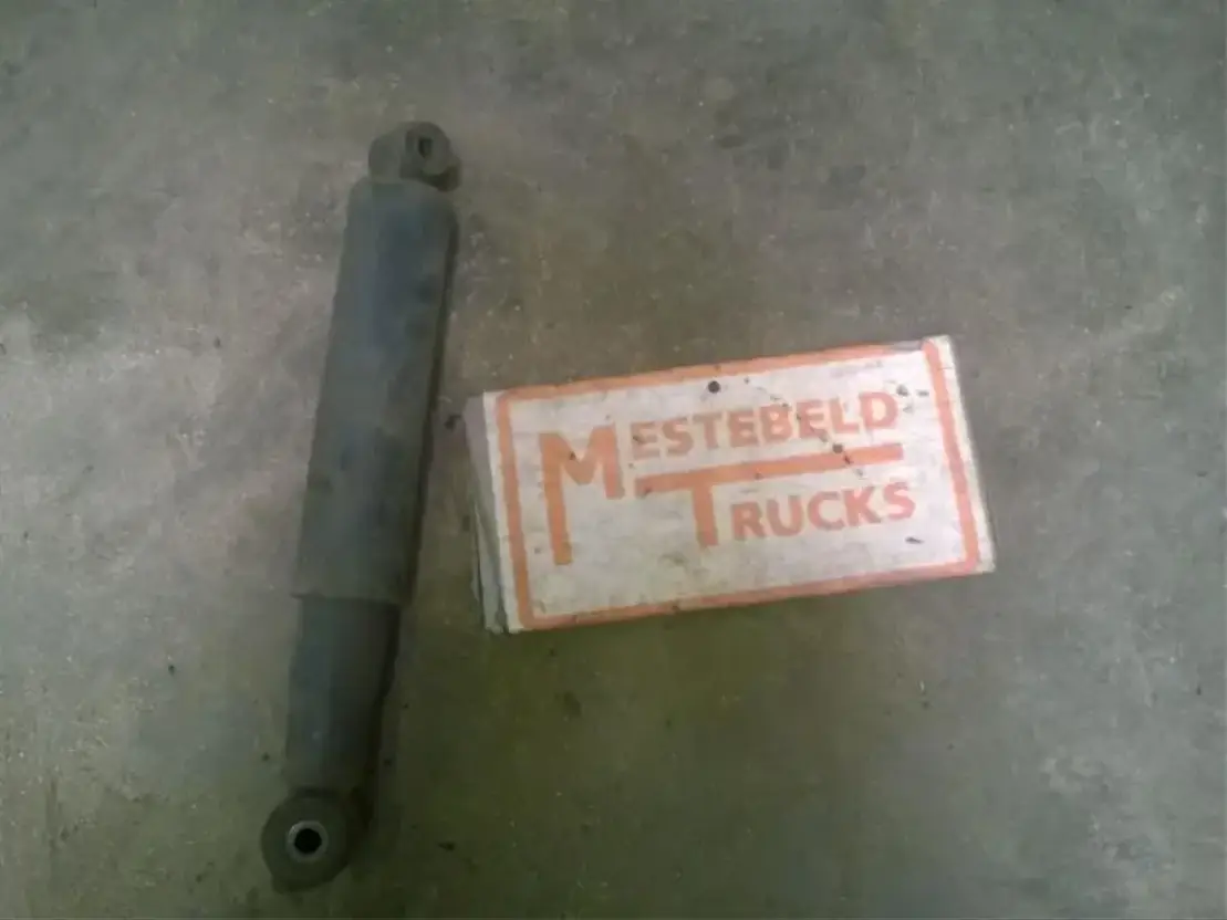 Mercedes-Benz Schokbreker vooras