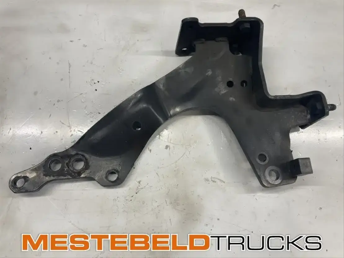 Scania Bumpersteun R400 links