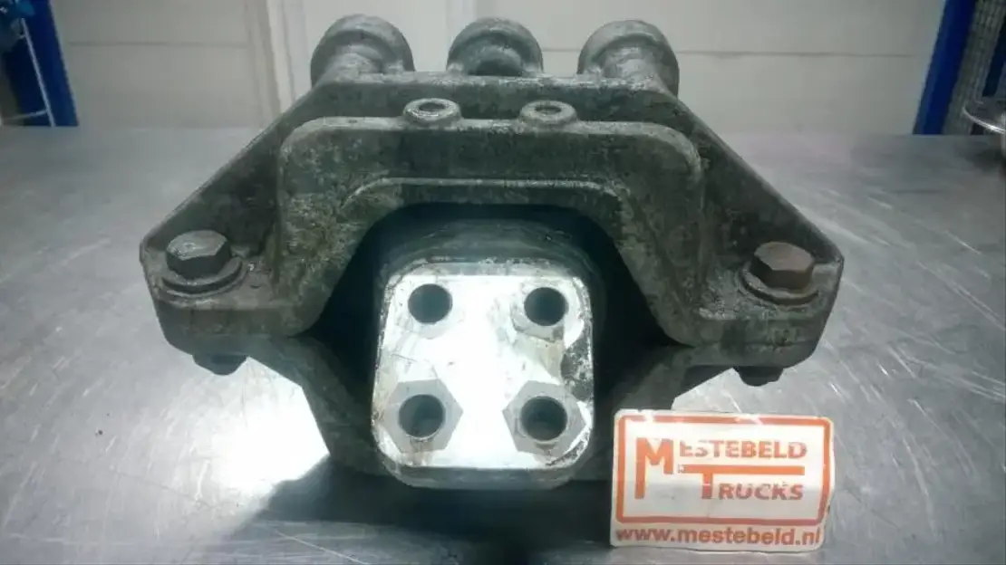 DAF Motorrubber achter