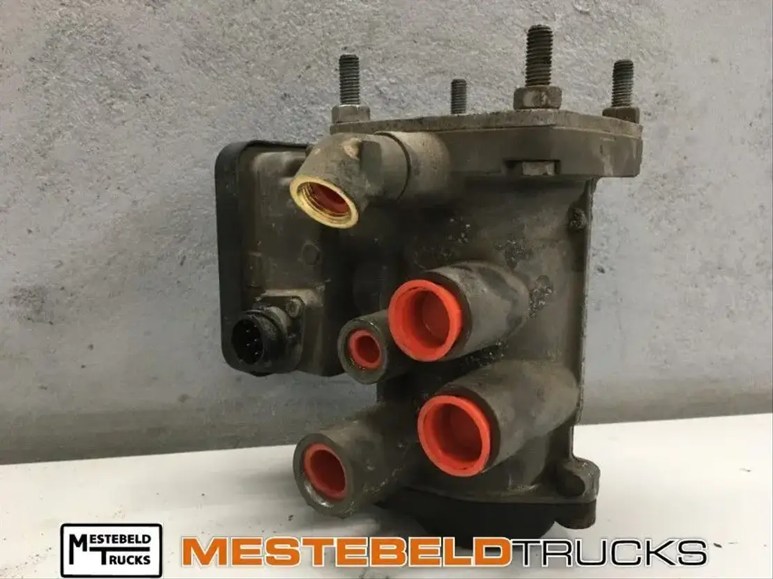 Scania Aanhangerstuurventiel P320