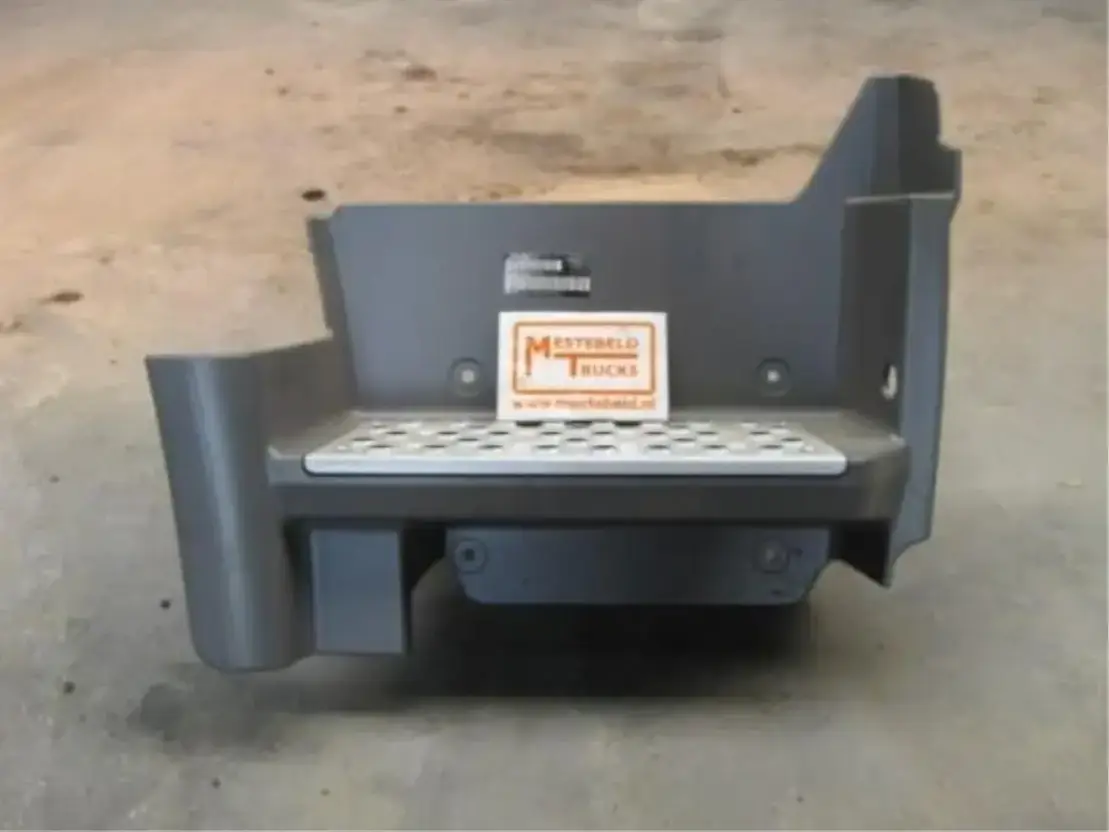 Mercedes-Benz Instapbak rechts