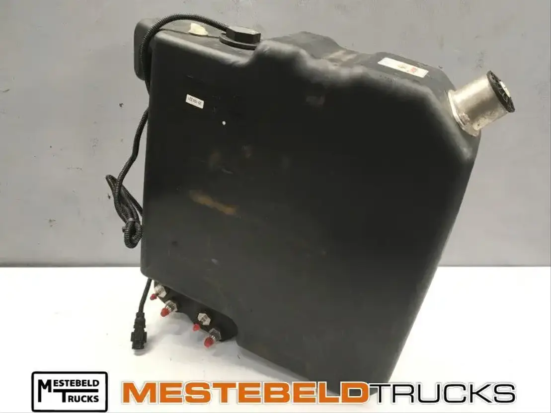 Mercedes-Benz Ad blue tank 85L compleet