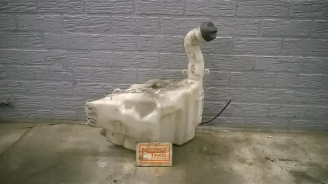 Scania R uitensproeierreservoir