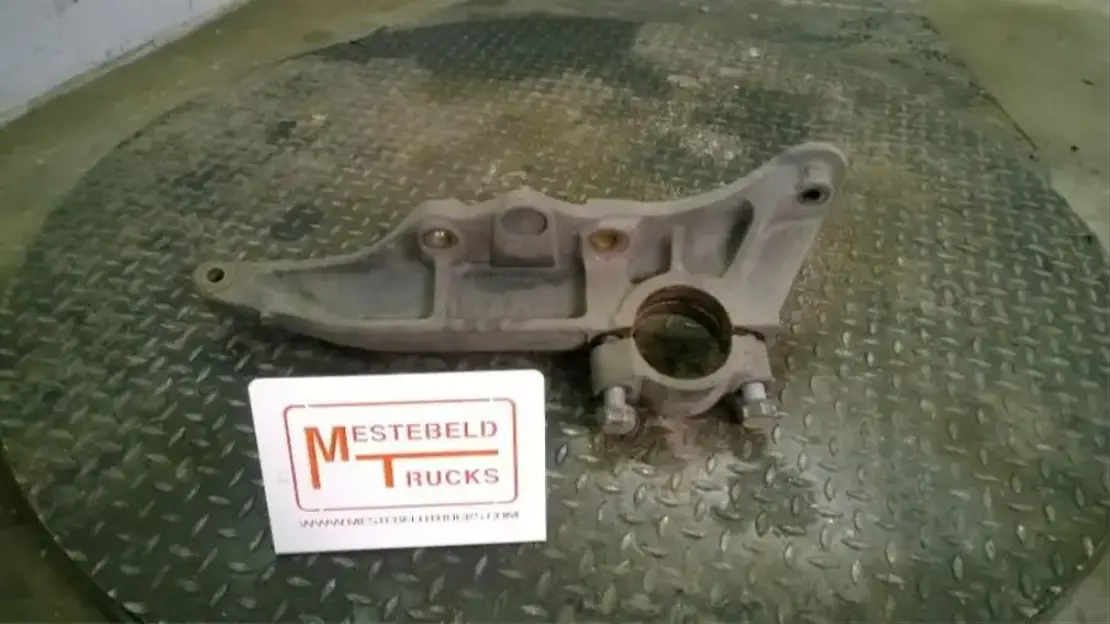 Mercedes-Benz Veerhand links