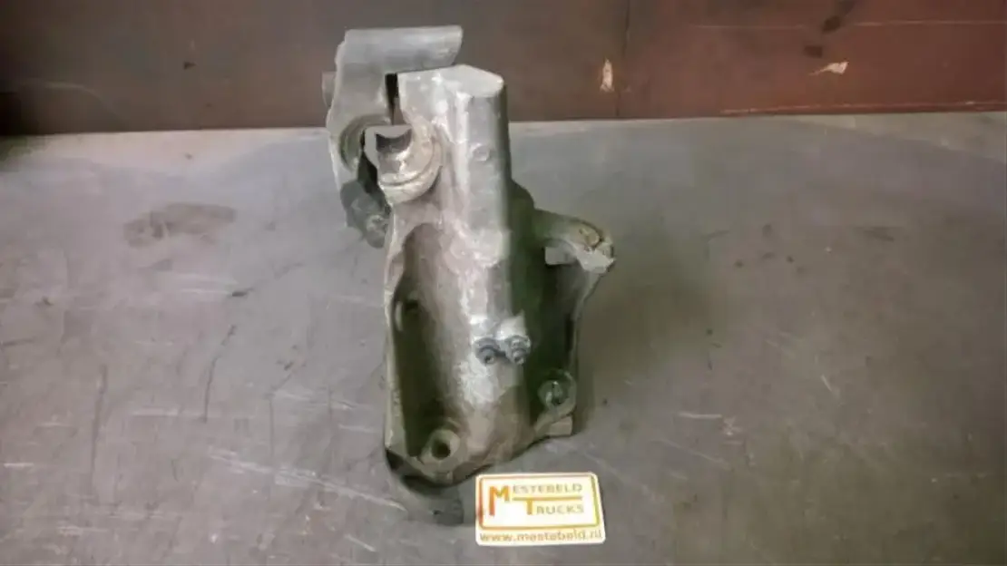 Scania T orentje rechts