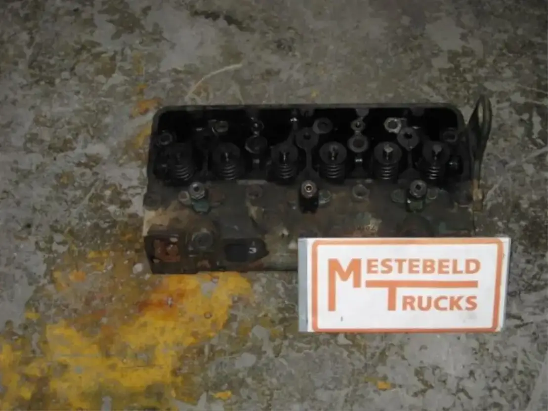 Scania Cilinderkop 111