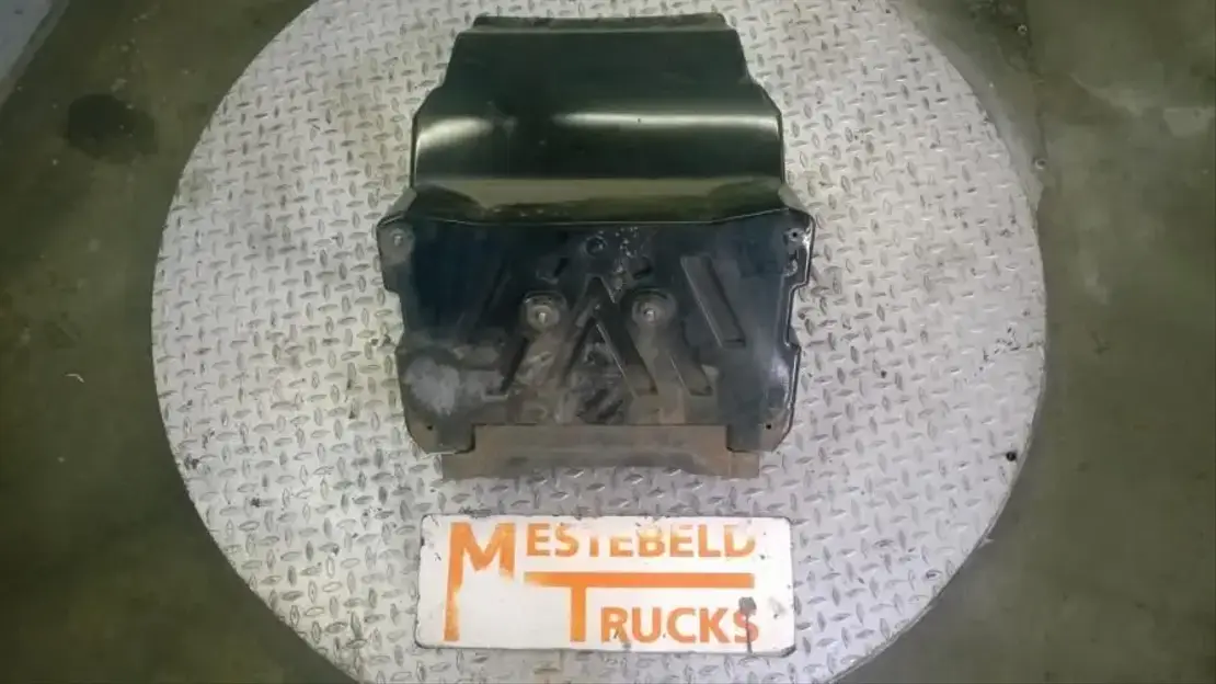 Mercedes-Benz Spatbord vooras Atego