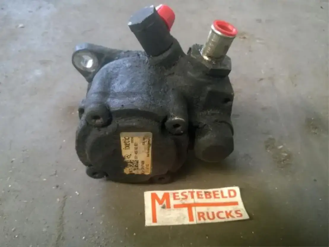 Mercedes-Benz Stuurpomp Atego