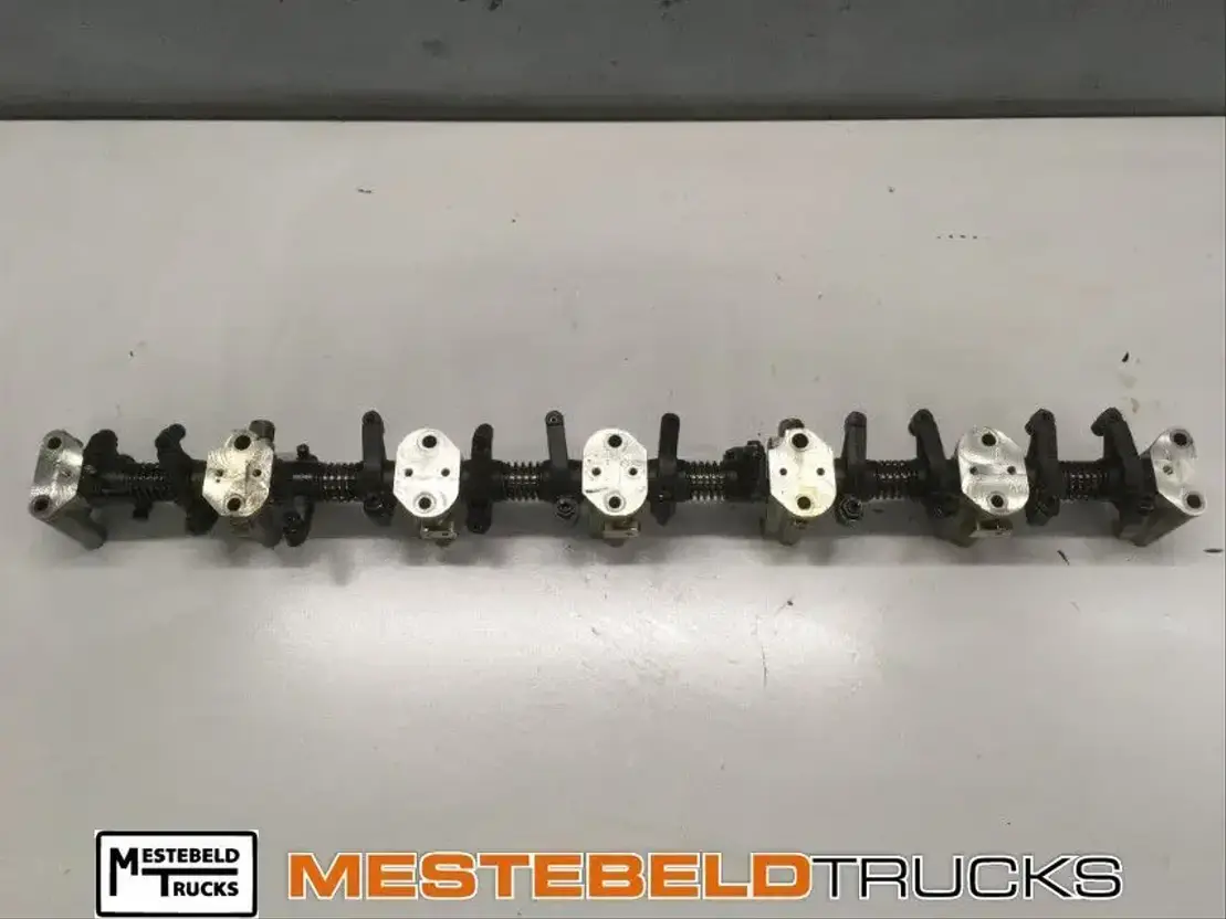 Volvo Tuimelaaras + tuimelaar D7F 240-EU V