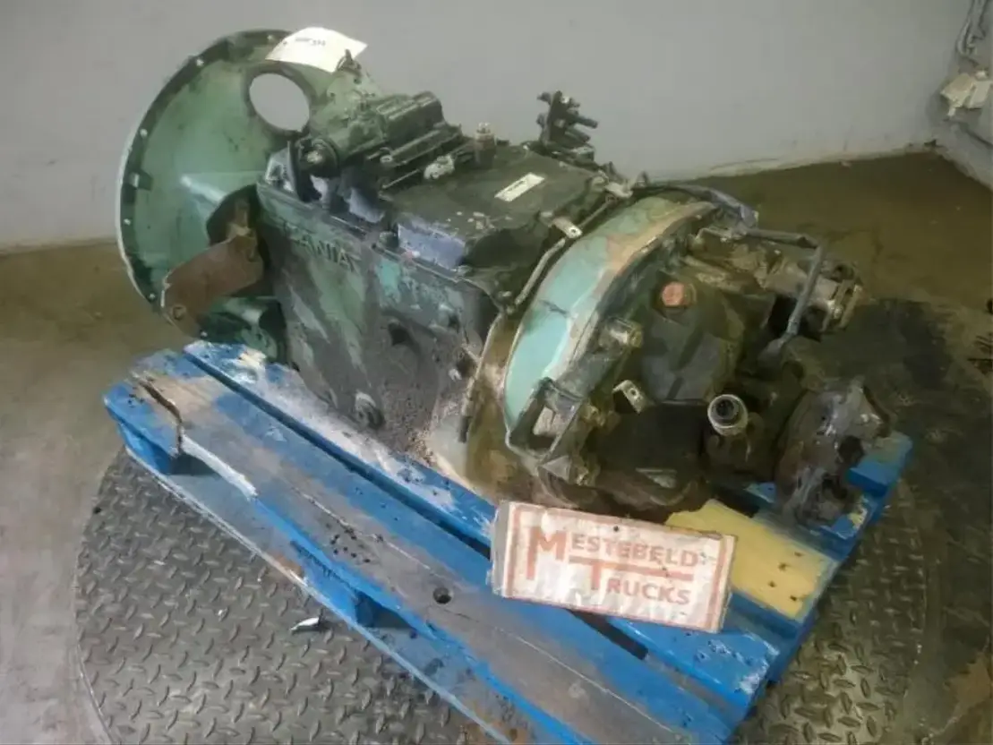 Scania Versn bak GR 143