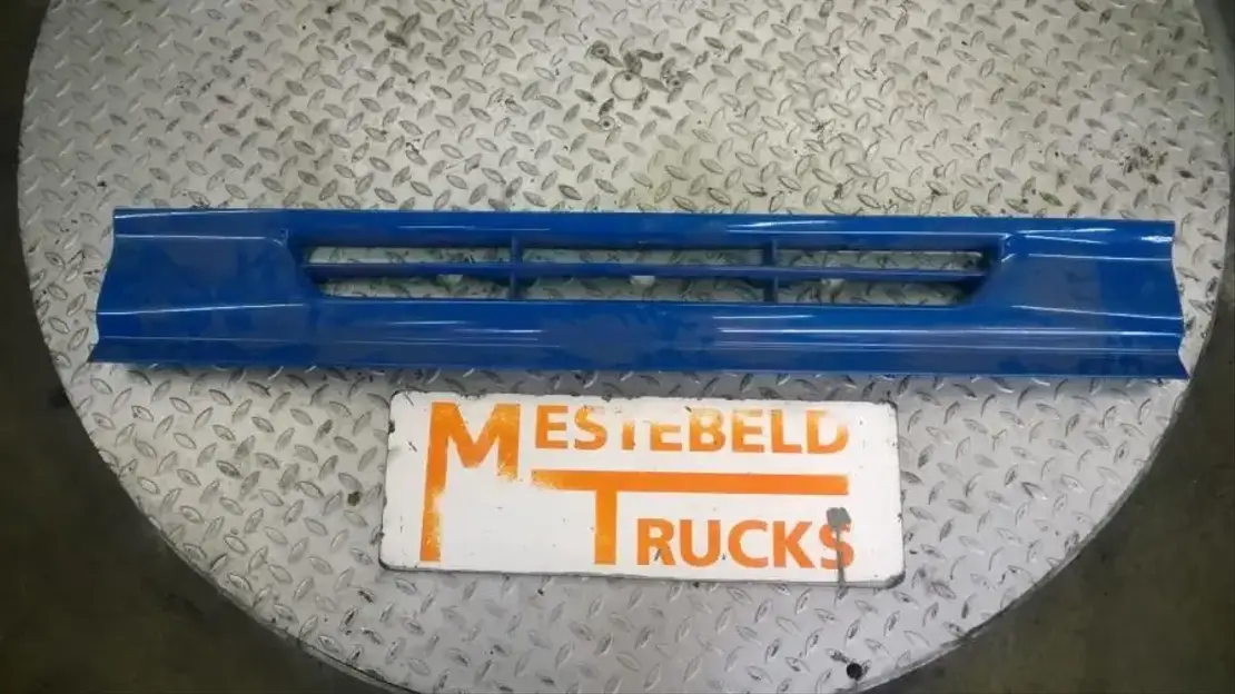 Mercedes-Benz Onderbumper midden