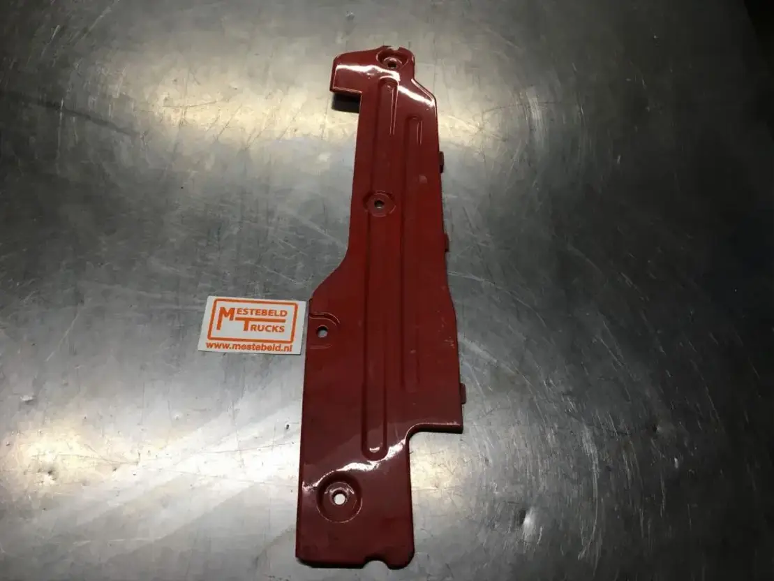 Volvo Afdekkap koplamphouders links