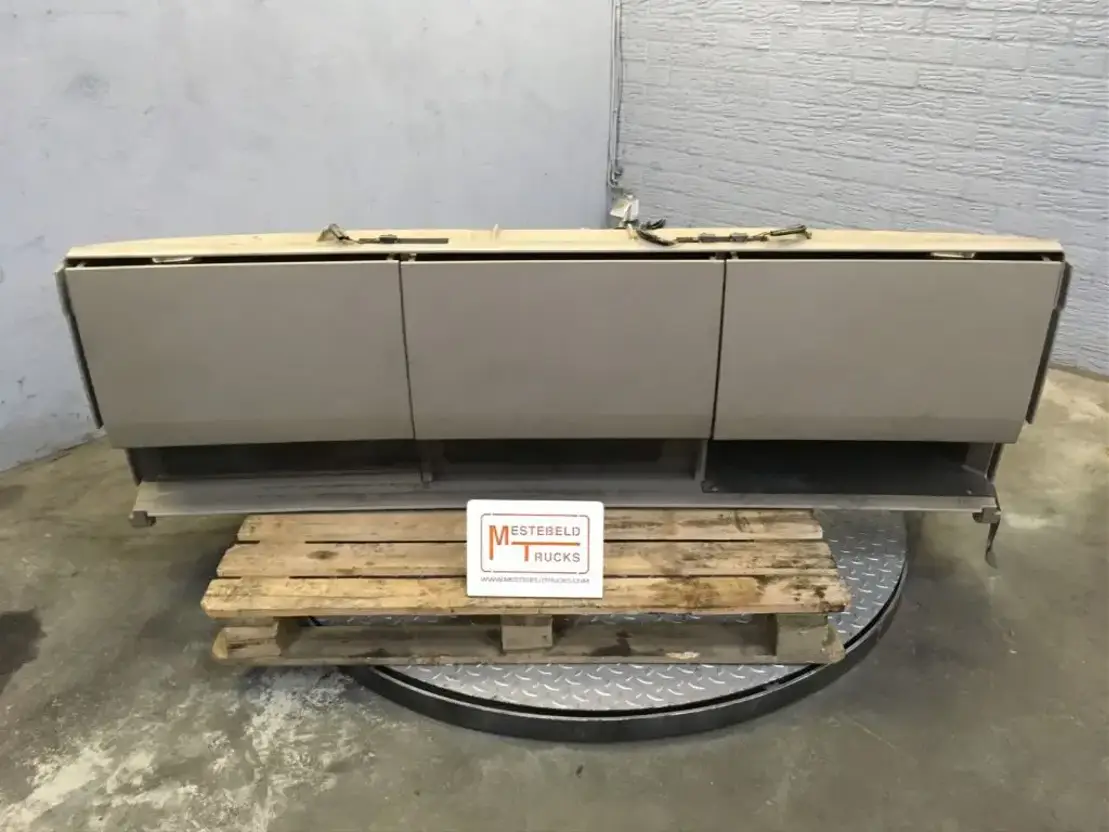 Scania Aflegvak met magnetron