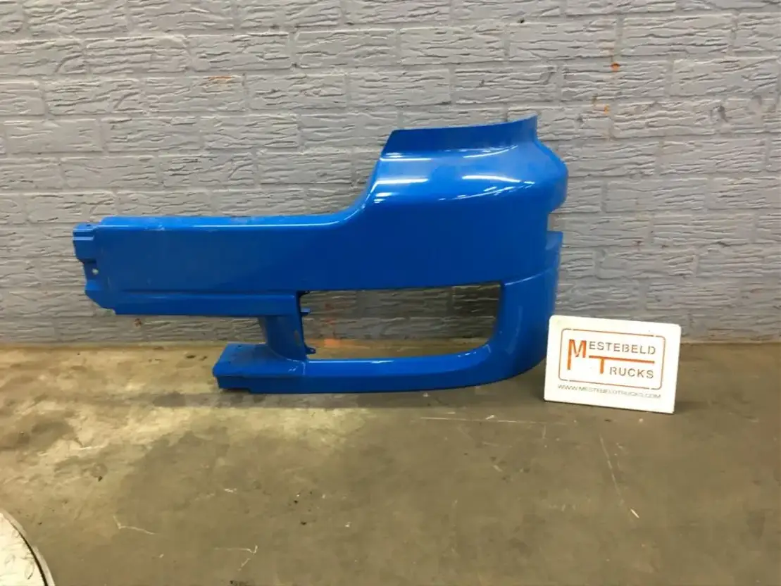 Mercedes-Benz Bumperhoek links