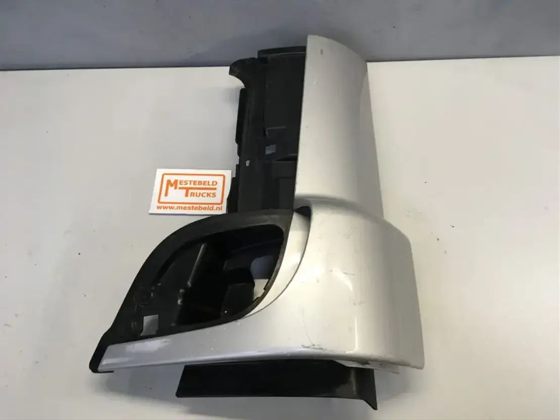 Mercedes-Benz Cabinehoek links