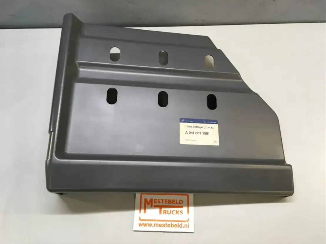 Mercedes-Benz Spatbord Actros linksvoor