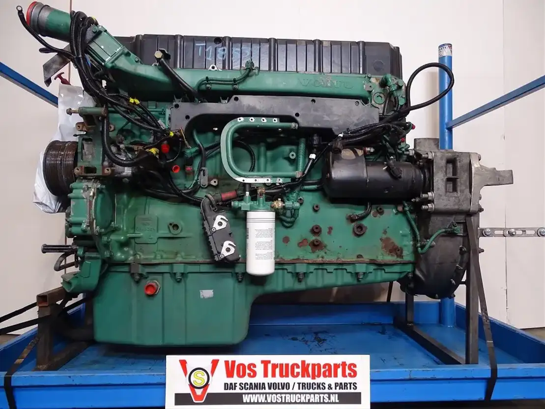 Поддон volvo d12c