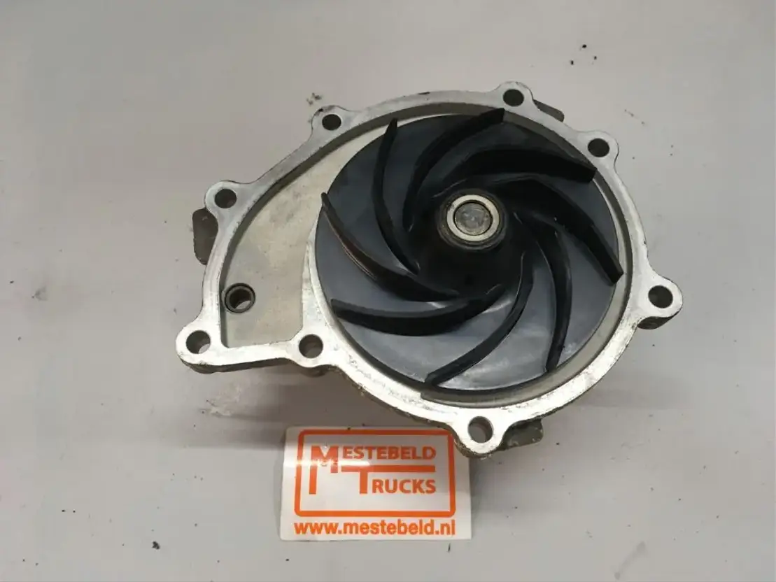 MAN Koelvloeistofpomp