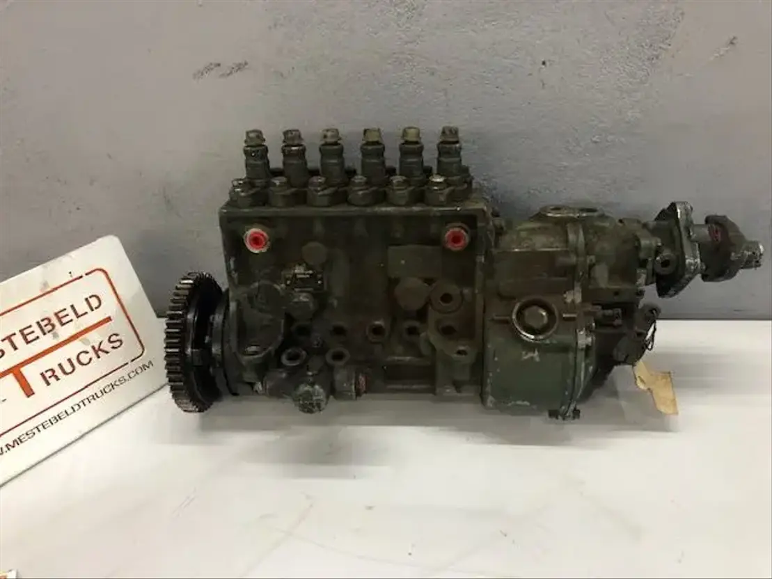 Mercedes-Benz Brandstofpomp OM441LA mechanisch