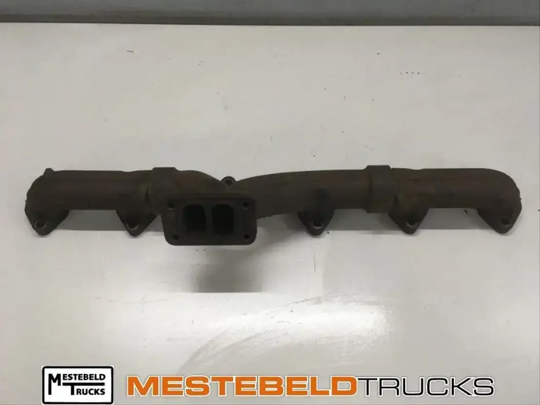 Volvo Uitlaatspruitstuk FE