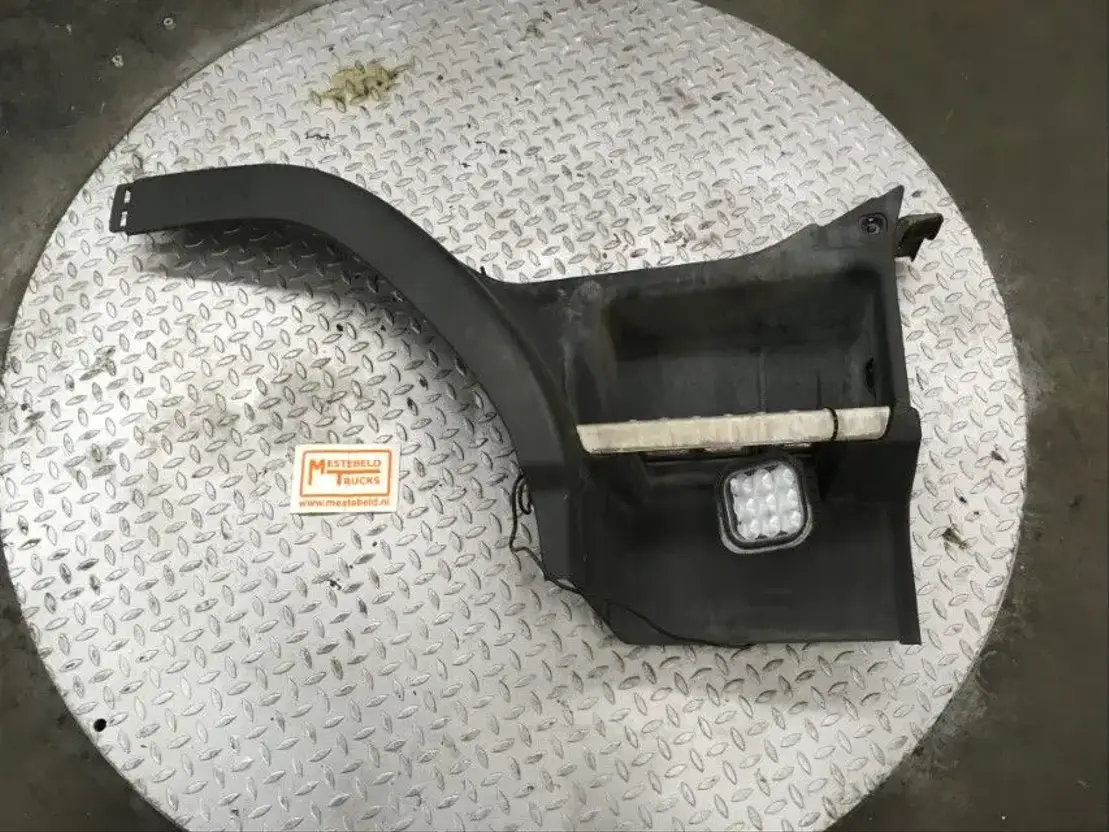 Volvo Instapbak rechts