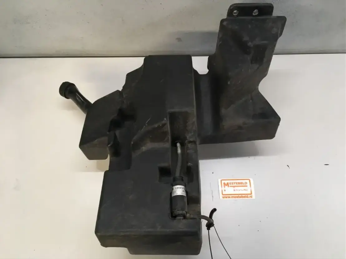 Mercedes-Benz Ruitensproeierreservoir