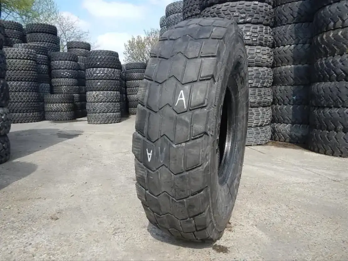 Continental 14.00R20 HSO Sand A occasie