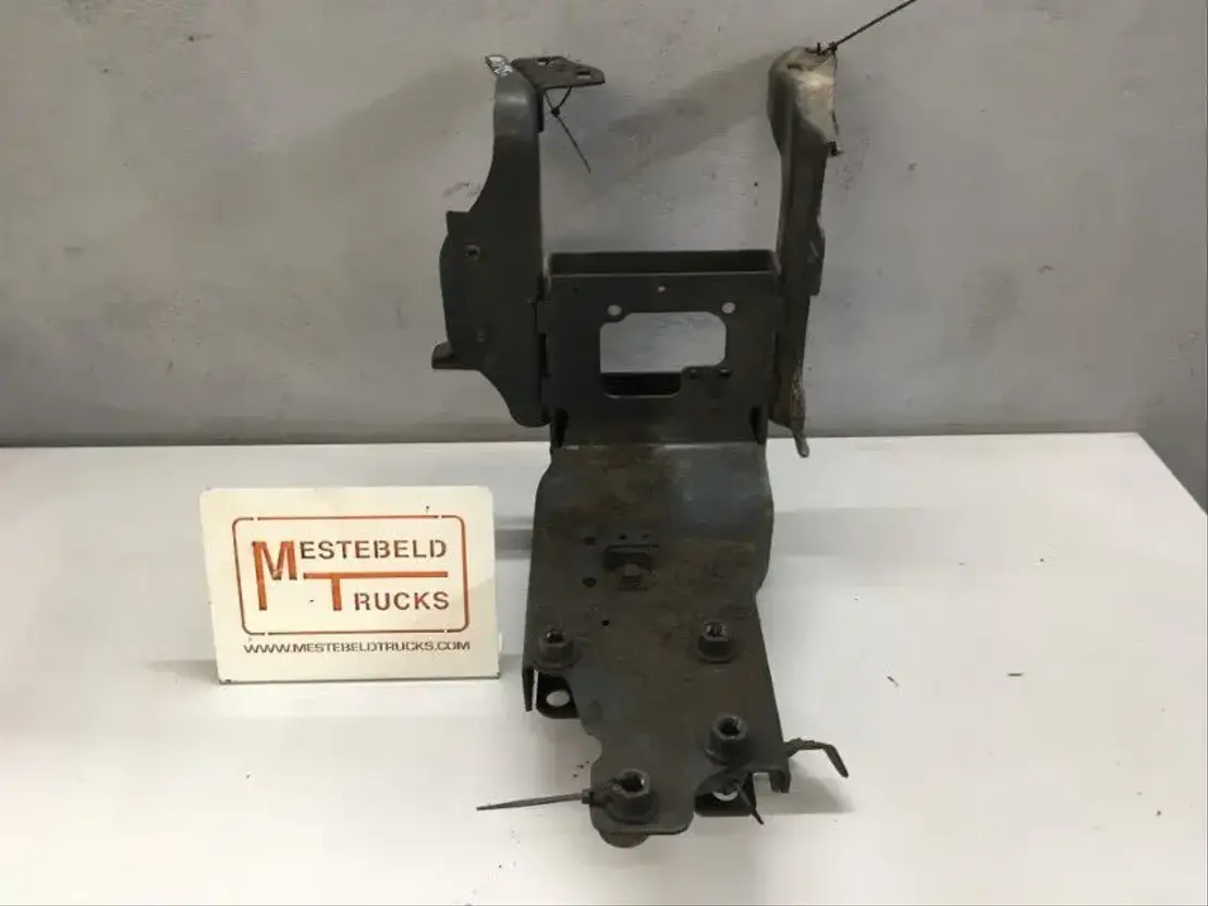 Mercedes-Benz Opstapsteun Actros MP4 rechts