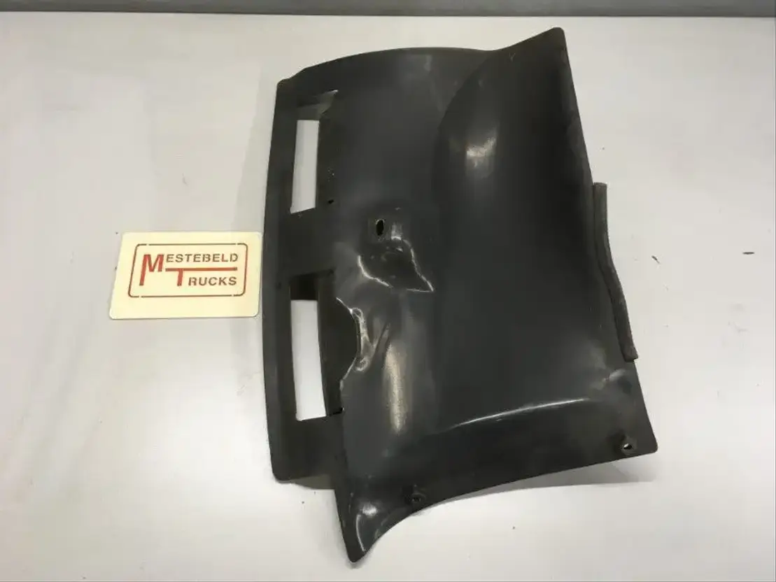 Scania Beschermplaat rechts