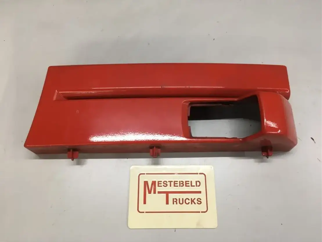 Scania Afdekplaat instapbak links